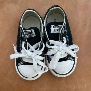 Toddler black converse